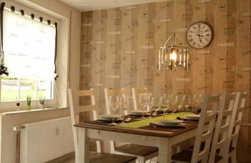 Waldkonigen Apartment | Wellness-Ferienwohnung-EifelErnstbergblick 1