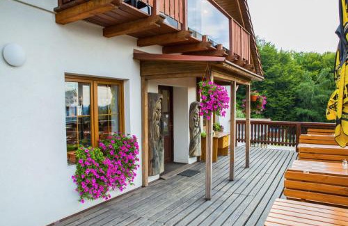 Lopenik Hotel | Relaxing Stay at Wellness Chata Jana with Ocean Views