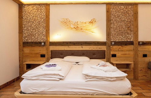 Soraga Hotel | Relaxing Wellness Hotel Dolomia with Pool and Spa Amenities