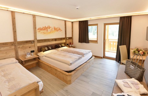 Soraga Hotel | Relaxing Wellness Hotel Dolomia with Pool and Spa Amenities