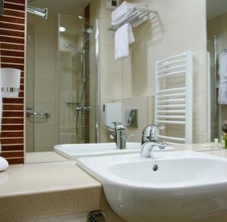 Gyula Hotel | Tranquil Wellness Hotel Gyula with Spa and Ocean View