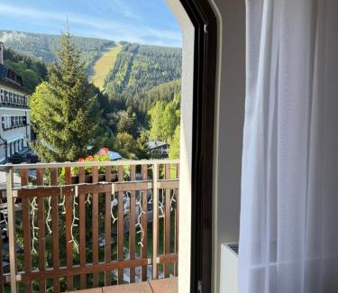 Spindleruv Mlyn Hotel | Relaxing Wellness Hotel Windsor with Oceanfront Spa Retreat