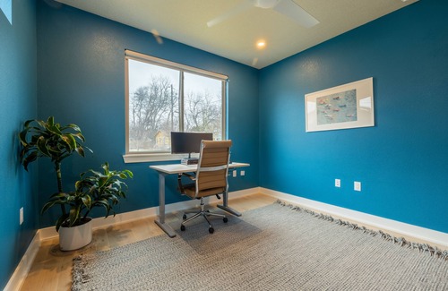 Govalle House | Wellness Retreat with Lake Views in East Austin