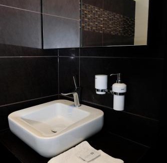 Zlobice House | Relaxing Wellness Penzion Kroměříž with Spa & Pool Access
