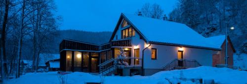 Liptovske Revuce Cabin | Relaxing Wellness Retreat at Štyri Lipy with Ocean Views