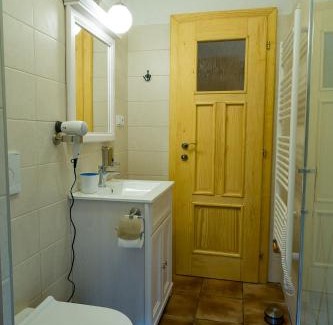 Liptovske Revuce Cabin | Relaxing Wellness Retreat at Štyri Lipy with Ocean Views