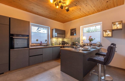 Habscheid Apartment | Relaxing Wellness Suite with Private Garden for Couples