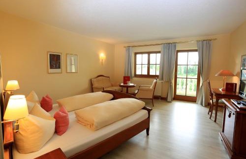 Thyrnau Hotel | Relaxing Escape at Wellnesshotel Parkschlössl for Adults