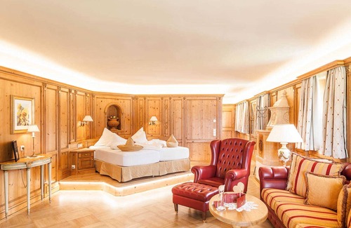 Maurach Resort | Relax in Wellnessresidenzsuite at Der Alpine Kraftplatz