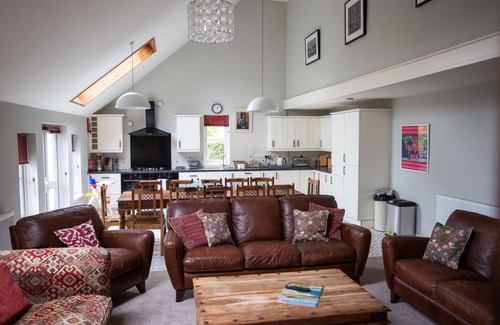 Llanfyrnach House | Pet-Friendly Wellstone Cottages with Ocean View & Spa