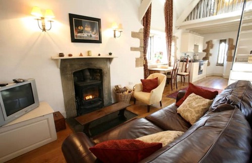 Mathern Other | Historic Welsh Gatehouse: Top-Rated Stay with Breakfast