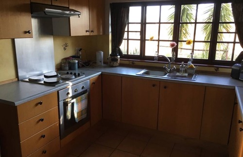 Letsemeng Cabin | Top-Rated Weltevreden Country Guest Lodge with Kitchen & Breakfast