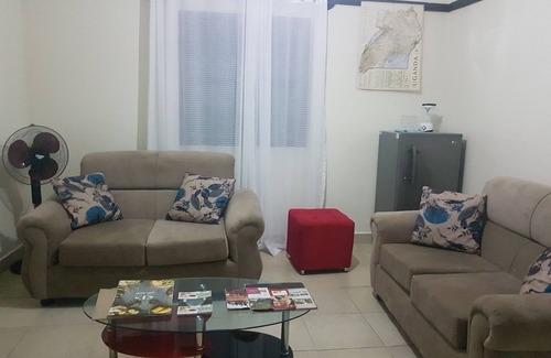 Entebbe House | Cozy Wemofa Pad: 2 Bedroom Self-Catering by the Ocean