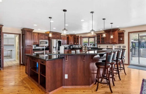 East Wenatchee Villa | Wenatchee Mansion: 9.6/10 Rated with Pool & Theater