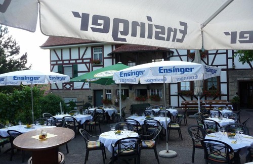 Oberderdingen House | Pet-Friendly Retreat at Wengerterstube & Gästezimmer Kern
