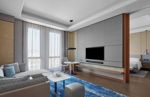 Longwan Hotel | Experience Wenzhou Airport Marriott: 4-Star Comfort Awaiting