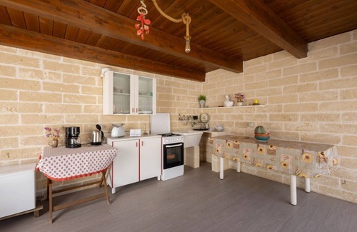 Monopoli Bed & Breakfast | Discover WePuglia - La Maison-D B&B with Breakfast Included