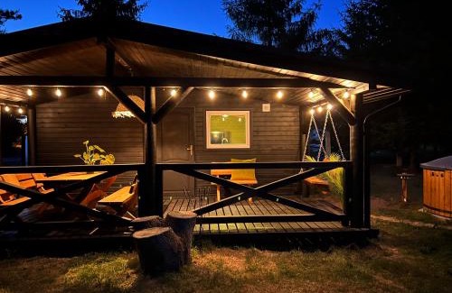 Ostrow Wielki House | Relax at Weranda & Bania Siemiany: Pet-Friendly Oceanfront Escape