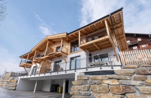 Werfenweng Apartment | Scenic Werfenblick with Oceanfront Spa and Family-Friendly Fun