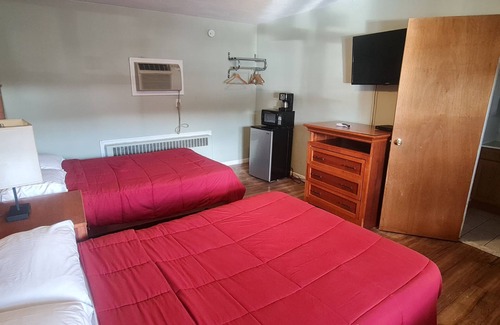 East Stroudsburg Hotel | Discover Werry's Cottages Motel & Pub in East Stroudsburg