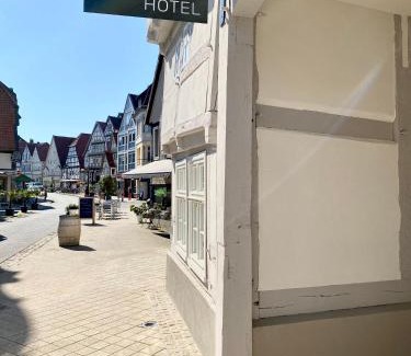 Detmold Hotel | Explore Wertschätzer Hotel - Krumme Str with Family-Friendly Amenities