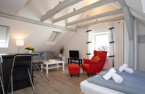 Detmold Apartment | Guest Rated 8.7! Wertschätzer II - Family-Friendly Retreat