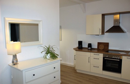 Detmold Apartment | Wertschätzer II - Dreamy Retreat with Spa and Breakfast