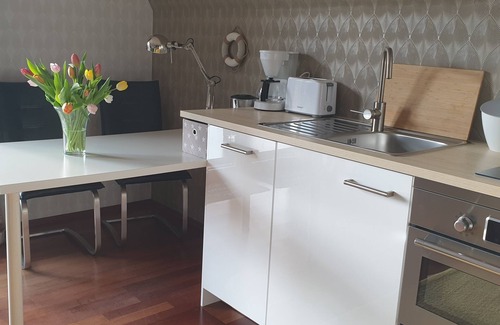 Elsfleth Apartment | Oceanfront Retreat at Weser Berth Elsfleth - Rated 10/10