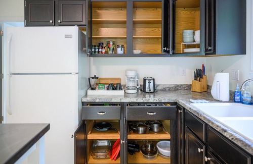 South Thomaston House | Experience Weskeag Cottage: Fire Pit & Coastal Adventures