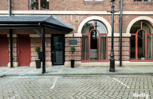 Reading Apartment | Stylish Wesley Gate Apartments with Kitchen - Guest Rated 8/10