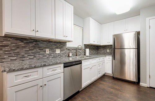 Austin House | Pet-Friendly West Austin Extended Stay with Breakfast & Kitchen