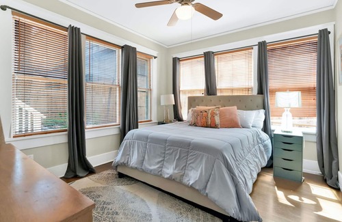 West Campus House | West Campus Charm – Private 2 BDR Retreat Close to UT! Walk to Shopping & Dining
