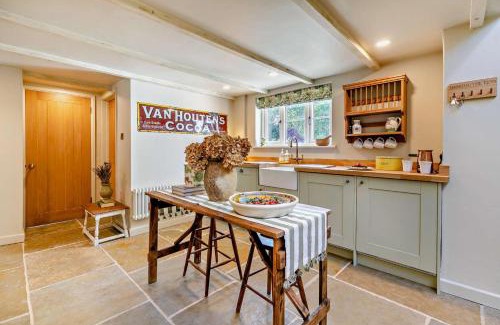 Saint Erth Praze House | Inviting West Cottage in Cornwall with Hot Tub & Fireplace