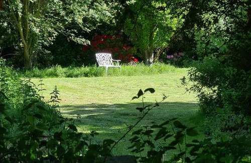 Forfar House | Inviting West Craig Farm House: Pet-Friendly Getaway