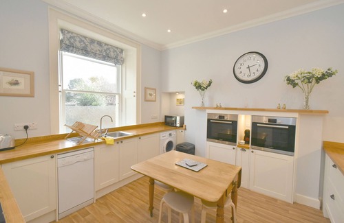 Broughty Ferry Cottage | West Deyne