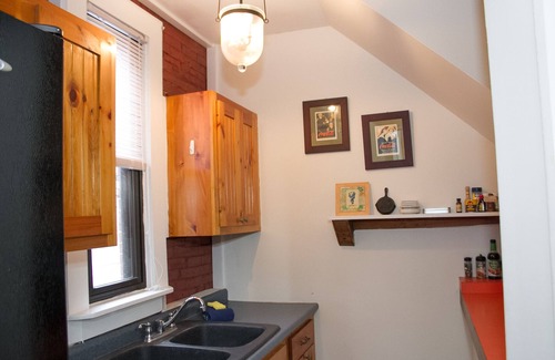 Parkside Apartment | Stylish Downtown Portland Apartment with Great Amenities