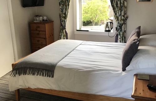 Elgin House | Exceptional West End Guest House: Rated 9.8 with Breakfast