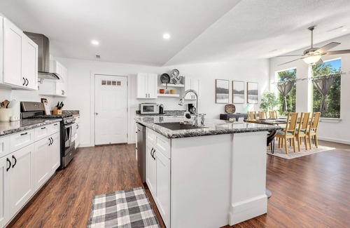 West Fork House | Discover West Fork: Pool, Hot Tub & Near Fay and Devils Den