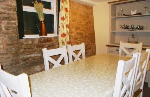 Leominster House | Family-Friendly Stay at West Granary - 4 Star Comfort