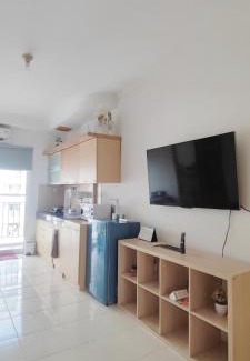 Jakarta Apartment | Modern West Jakarta Urban Suites with Pool & Ocean View