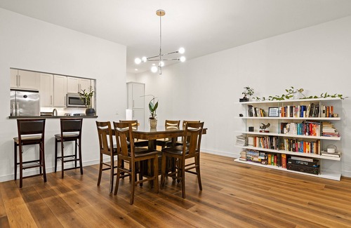 West Los Angeles Apartment | Elegant West LA 2BD/2BA Retreat with Pool & Patio