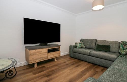 St Bees House | Enjoy Family-Friendly Stays at West Lakes Retreat