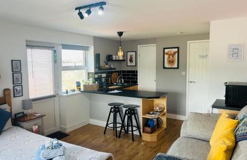 Fivelanes Apartment | Pet-Friendly Retreat: West Moor View Apartment - Rated 9.8