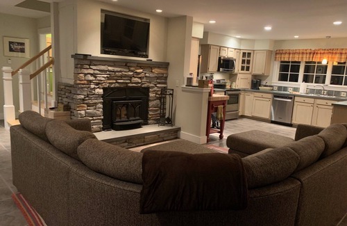 Carrabassett Valley House | West Mountain Trailside: Ski In/Ski Out with Top Amenities