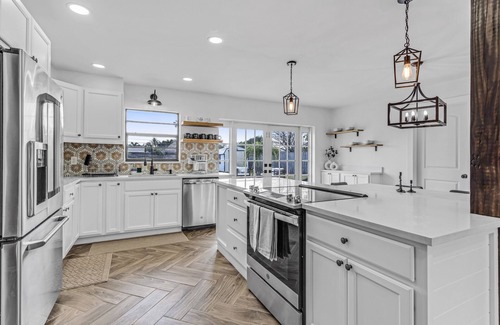 Palm Springs House | Discover West Palm Beach: Pool, Ocean Views & Same Day Stays