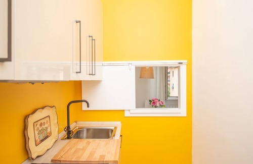 Como Apartment | West Park Suite: Family-Friendly with Breakfast & Parking
