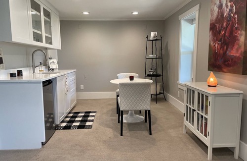 Genesee Villa | West Seattle Villa: Cozy Retreat with Fire Pit & Private Access