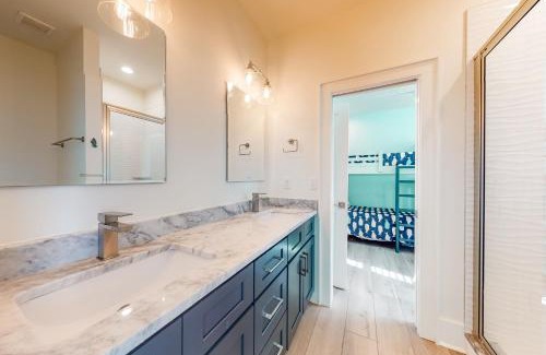 Gulf Shores House | Idyllic West Side Cottage #O with Pool & Family-Friendly Fun