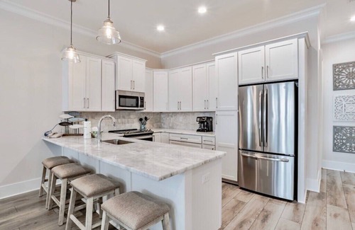 Gulf Shores House | West Side Cottages GG: Pet-Friendly Beach Oasis with Pool