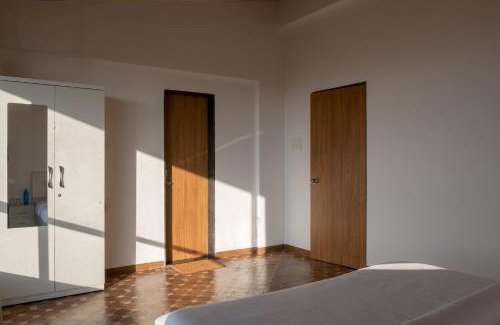 Wai Apartment | Relax in West Valley 3BHK Mahabaleshwar - Pet & Child Friendly